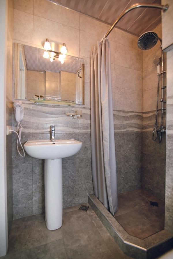 Hotel Kera Тбилиси Экстерьер фото